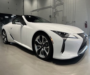 Oferta Especial: Lexus LC 500 Convertible RWD Usado 2023 - ¡Listo para Enviar! - Product Image 5
