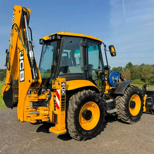 Chargeuse-pelleteuse JCB 4CX Sitemaster Pro robuste, capacité nominale de 4 tonnes, avec hydraulique haute performance pour les travaux de construction - Product Image 1