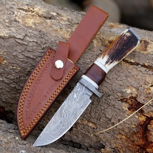 Cuchillo de caza y desollado de acero de Damasco personalizable DIY con mango de asta y hueso, funda de cuero genuino, supervivencia al aire libre, OEM, venta al por mayor - Product Image 1