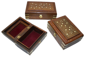 Coffre au trésor en bois de pin fait à la main de haute qualité Mini Design antique article décoratif pour la maison de luxe emballage de boîtes à bijoux - Product Image 2