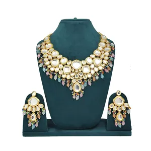 Conjunto de Joyería Fina de Lujo Maanvita Multicolor, Meenakari Kundan con Perlas, Chapado en Oro sobre Cobre, para Bodas y Regalos - Product Image 2