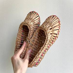 Water hyacinth flat <b>sandals</b> <b>comfort</b> slipper shoes wholesale pricing weaving <b>sandal</b> slippers - Product Image 5