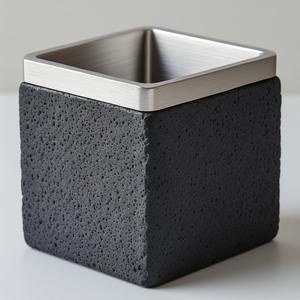 Porte-brosse à dents en métal élégant et design, pour espaces raffinés, offrant une forme élégante, une grande durabilité et un confort quotidien. - Product Image 5