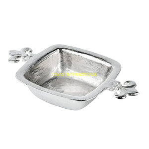 Ensemble de bols décoratifs carrés en métal en aluminium avec poignées ornées, plat à collation argenté, bol de décoration de fruits pour centre de table pour la maison et les cadeaux - Product Image 3