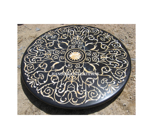 Dessus de table de conception créative de travail d'incrustation dorée de marbre noir naturel avec le meilleur café de fabrication et dessus de table à manger - Product Image 1