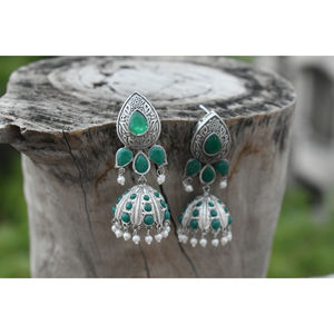 Pendientes de aro jhumka con diseño de piedra de latón para niñas y mujeres, aretes, aros, estilo tradicional, hecho a mano - Product Image 4