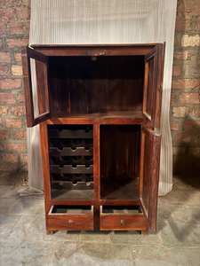 Armoire de cuisine en bois massif brun élégante de taille moyenne, style moderne, antique, luxueux, classique et vintage - Product Image 4