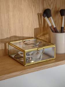 Joyero de cristal metálico de diseño inspirado en antigüedades único con detalles de metal Premium adecuado para ocasiones especiales - Product Image 3