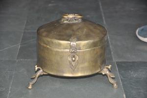 Caja contenedora de almacenamiento martillado de metal de latón más vendida, fiambrera redonda, precio con descuento Chapado en latón - Product Image 4