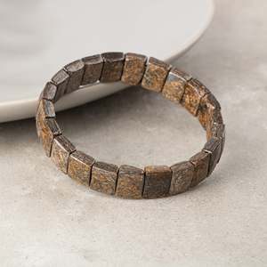 Bracelet en pierre naturelle de bronzite, coupe carrée large - Product Image 5