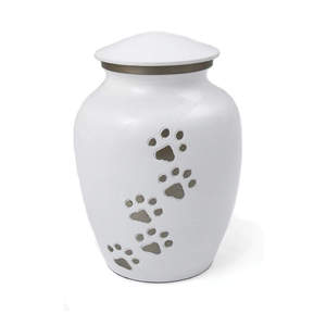 Ensemble d'urnes funéraires pour animaux de compagnie en métal noir pour les cendres, urnes de crémation avec motif de cœur et d'empreintes de pattes - Product Image 6