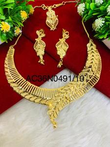 Trendy gold plated jewelry necklace set - Product Image 2