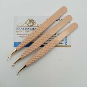 Pinzas de extensión de pestañas de aislamiento de 45 grados para pestañas Color beige - Product Image 1