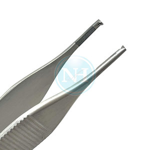 Pinzas para tejidos con mango ligero y antideslizante para un rendimiento quirúrgico seguro, pinzas para tejidos con puntas dentadas para un agarre firme del tejido - Product Image 4