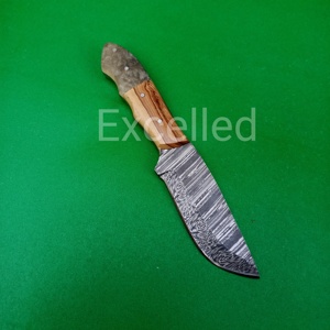 มีดสกินเนอร์เหล็กดามัสกัสทำด้วยมือมีดกลางแจ้งออกแบบได้ตามต้องการทำจากไม้ปาคคาและด้ามจับเรซิน - Product Image 4