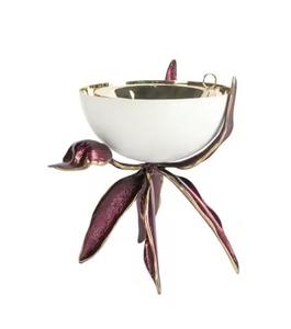 Tazón artístico de metal dorado con base floral esculpida agrega glamour a hogares modernos y exhibiciones de mesa - Product Image 5