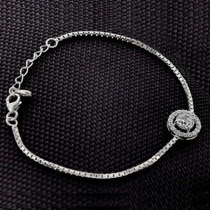 Pulsera Solitaria Redonda de Plata de Ley 925 CLARA con Circonita Suiza, Regalo para Mujeres y Niñas - Product Image 2