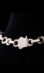 Colgante de Diamante para Hombre, Joyería Moderna y de Lujo con un Toque Masculino y Seguro - Product Image 4