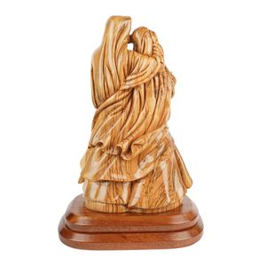Sculpture de la Sainte Famille en bois d'olivier sculptée à la main par Ghassan Salsa, exclusive de Bethléem (35 cm) - Product Image 2
