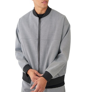 Vestes pour hommes à col montant et capuche, fermeture éclair intégrale, tendance, personnalisables, vente en gros, collection Hiver 2026 - Product Image 5