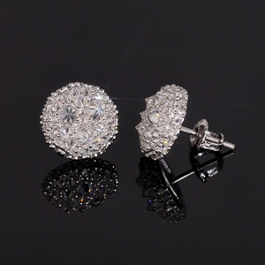 <span class=keywords><strong>Orecchini</strong></span> a Bottone da Uomo in Argento Massiccio con Moissanite VVS Incastonata a Mosaico Invertito - Product Image 3