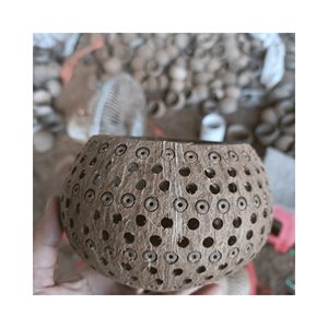Lámpara de Cáscara de Coco, Lámpara Artesanal Tallada, Material: Exterior de Cáscara; Uso: Decoración de Ambiente para Dormitorio; Origen: Estudio Artesanal de Vietnam - Product Image 3