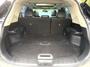 2020 Xtra Il 4WD SUV, Caja de Cambios Automática, Interior de Cuero Oscuro, Bajo Kilometraje, Listo para Aventuras Familiares, Volante a la Izquierda - Product Image 4