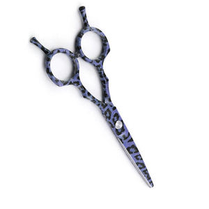 กรรไกรตัดผมสำหรับช่างตัดผมใบมีดสแตนเลสพร้อมที่วางนิ้วและเคลือบสี - Product Image 2