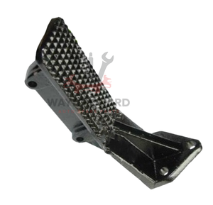 Plaque de protection de pied M/S Wayne de haute qualité, moulage RH-Front, Référence OEM 1875730M2/1875730 pour Massey Ferguson MF-290/265/275/285 - Product Image 1