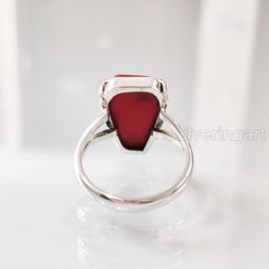 Bague pour femme en argent sterling 925, faite à la main, avec pierre précieuse naturelle corail rouge forme cercueil, pierre de naissance de avril, pour mariage, Noël, anniversaire - Product Image 5