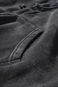 Sweat à capuche zippé vintage personnalisé pour hommes, sweats coupés et cousus, sweat à capuche zippé vintage délavé à l'acide, bords coupés, ourlet brut, sweat à capuche vintage noir - Product Image 4