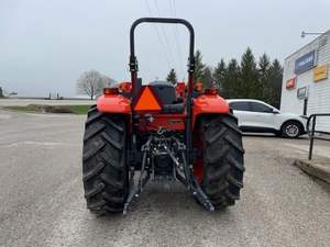 Tractor KUBOTA M7060 2022 - Product Image 5