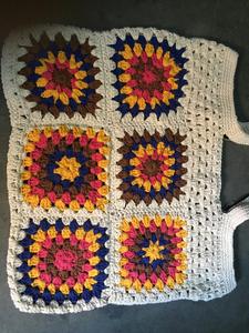 ดอกไม้โครเชต์ทำด้วยมือที่กำหนดเองพร้อมลูกปัดเหมาะสำหรับใช้เป็นแพทช์ในเสื้อผ้าและสิ่งทอที่บ้าน - Product Image 5