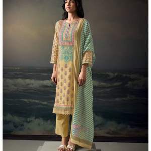 Elegante Pashmina Impreso Salwar Kameez Trajes Elegante Trabajo hecho a mano Humedad que absorbe las arrugas para fiesta Venta al por mayor disponible - Product Image 4