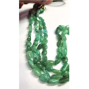 2 brins d'émeraude naturelle 10mm à 15mm perles ovales lisses 230 Ct Lot Iroc Sales 16 Inch Length Green Emerald Beads US $73 - Product Image 5