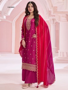 Vêtements de mariage de créateur traditionnel indien Costume Sharara de travail de séquence de broderie pour femmes pour les mariages et les vêtements pakistanais - Product Image 5