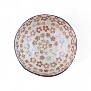 Bol en coquille de noix de coco naturelle avec incrustation de nacre, fait à la main pour la décoration de table et l'usage domestique, en provenance du Vietnam - Product Image 4
