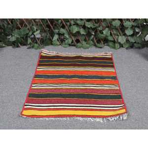 Tapis turc vintage, petit tapis de 1,7 x 2 pieds, tapis Kilim Ikat rouge - Product Image 4