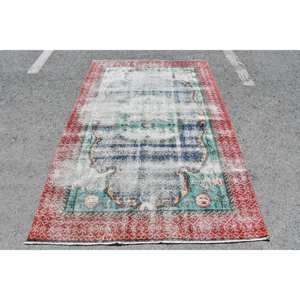 Alfombra turca vintage de 4,9x7,8 pies, alfombra de área grande de lana de retazos azul y rojo, látex clásico para habitación de adolescentes, pasillo rectangular abstracto - Product Image 1