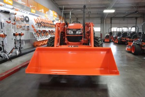 New Kubota M7060HD12 4x4 utility tractor - Product Image 4
