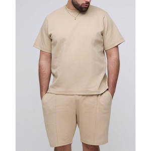 Ensembles t-shirt et short pour hommes 2 pièces t-shirts d'été à la mode à manches courtes ensembles de shorts décontractés de haute qualité en tissu personnalisé - Product Image 1