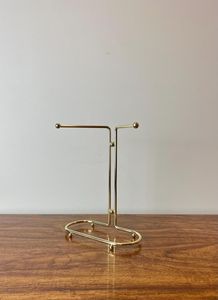 Toallero de latón de estilo vintage, perfecto para proyectos de renovación de baños clásicos, inspirado en la herencia, elegante, duradero y independiente. - Product Image 3