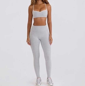 Femmes été minceur deux pièces ensemble de sport en gros nouveaux Leggings de Yoga avec licou et haut sans manches survêtement confortable - Product Image 1