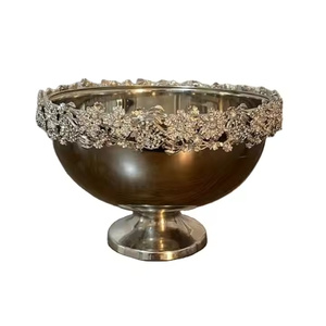 Soporte de cuenco decorativo de Metal de diseño antiguo único, suministros de diseñador hechos a mano, sombra antigua de latón para uso alimentario, novedad - Product Image 2