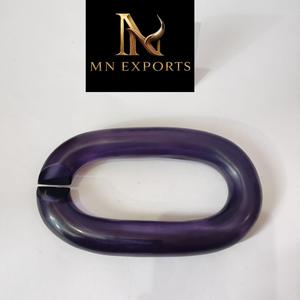MN EXPORTS Elegante Adorno de Pared Ovalado de Resina Hecho a Mano, Cadena Decorativa para el Hogar, Ideal para Interiores Modernos, Rústicos y Bohemios - Product Image 1