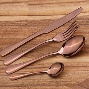 Este juego de cubiertos de acero inoxidable cuenta con mangos de metal elegantes y duraderos para una cena moderna. - Product Image 1