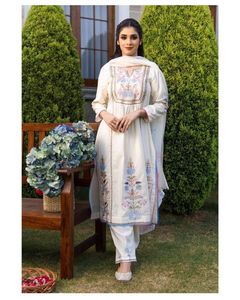 Indian Ethnic Wear Apparel <b>Three</b> Piece Set Women Clothing Printed Indian Kurtis With Palazzo Pants High Quality Material - Product Image 5