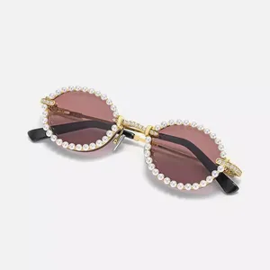 Lunettes de soleil de luxe pour femmes, monture optique incrustée de moissanite 5A, style hip-hop, lunettes de soleil moissanite glacées, cadeau - Product Image 1