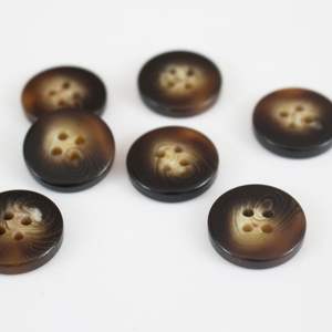 CUERNO NATURAL HECHO A MANO Botón de cuerno de búfalo de la mejor calidad Tamaño de personalización en blanco y tamaño grande y corto disponible Ágata - Product Image 3