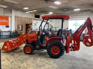 ข้อเสนอสุดฮอตสำหรับรถไถนา B26 4WD เครื่องยนต์ 26 แรงม้า พร้อมเกียร์และปั๊ม - Product Image 3